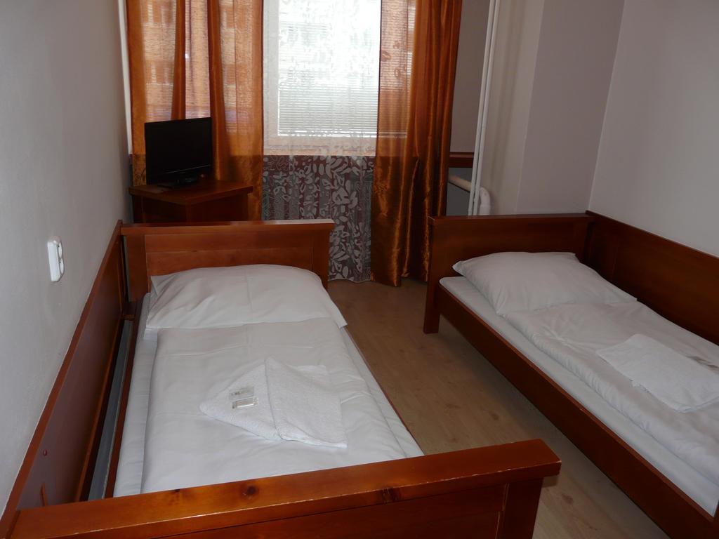 Hotel Ondráš Zlín Quarto foto