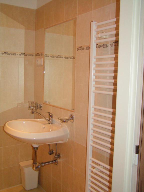 Hotel Ondráš Zlín Quarto foto